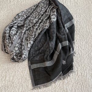 Ann Taylor Gray Leopard Print Scarf
